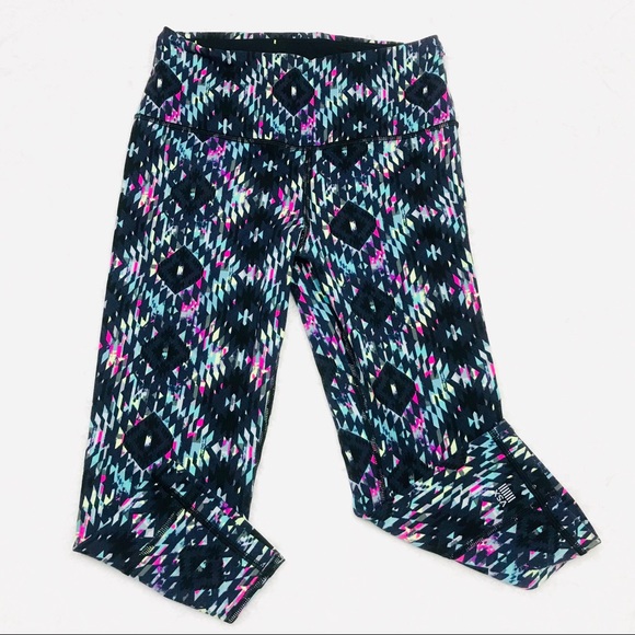 Victoria’s Secret cropped leggings - Picture 3 of 6